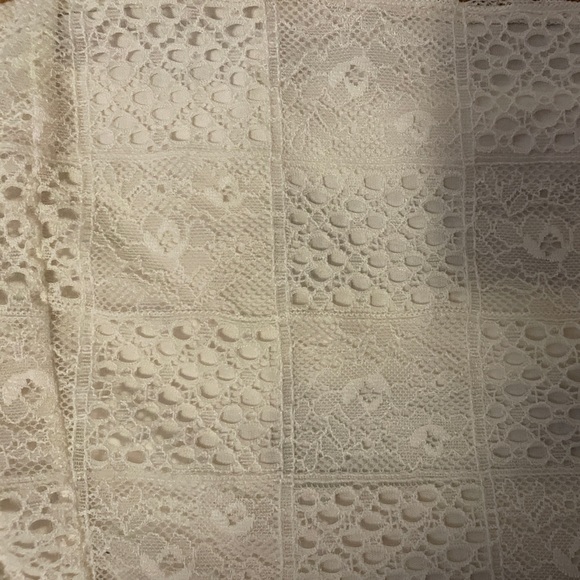 Cream Lace Patchwork Top - Picture 4 of 4
